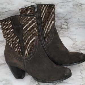 NEW VANELi WOMEN'S BROWN SUEDE SIDE ZIP GOLD EMBELLISHED BOOT BOOTIES SIZE 8M